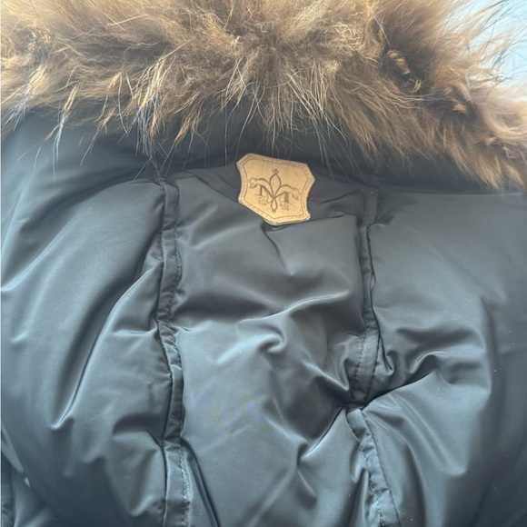 Authentic Mackage Women’s Winter Coat Medium with Leather and Fur Detailing - Picture 8 of 12